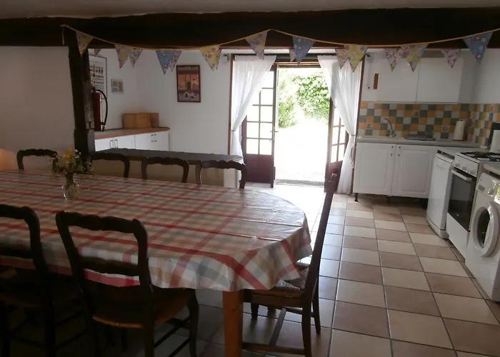 Les Poiriers Holiday home Saint-Pierre-du-Chemin